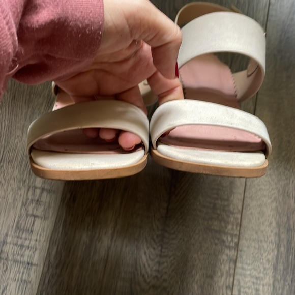 Strappy block heel sandals - Picture 5 of 9